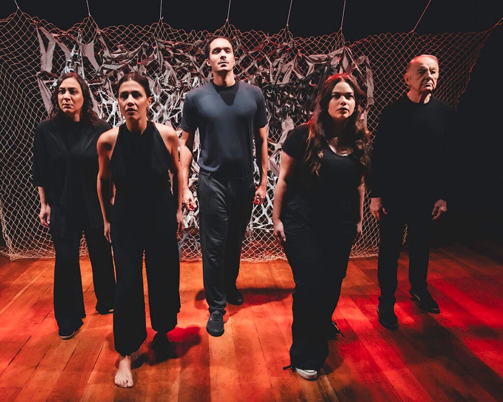 Espetáculo No Front estreia no Teatro Poeira, em Botafogo