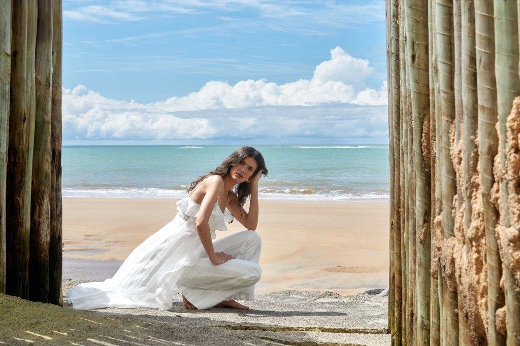 Agilità lança Alto Verão 26 com elegância contemporânea