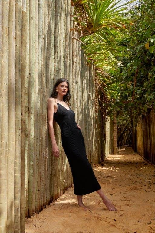 Agilità lança Alto Verão 26 com elegância contemporânea