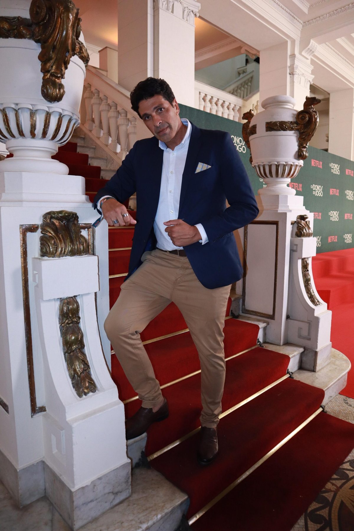 Miguel Tavares e Juliana Paes celebram estreia de “Os Donos do Jogo”