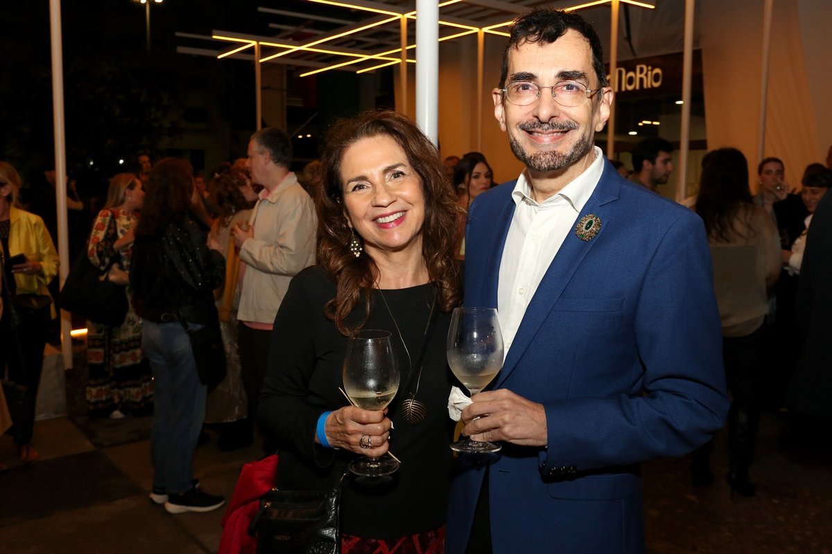 Consulado da Itália inaugura exposição e Praça Itália revitalizada no Rio