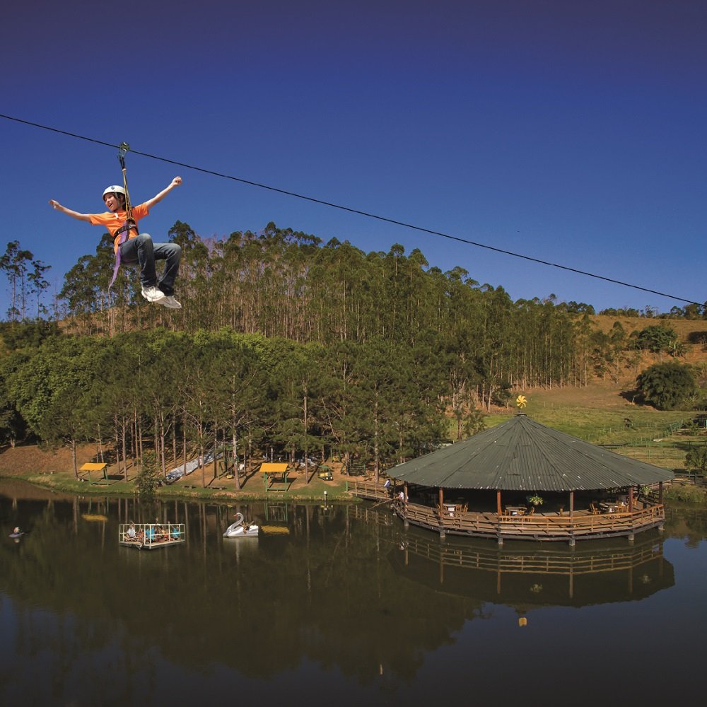 Hotel Fazenda Vilarejo celebra Dia do Sanduíche