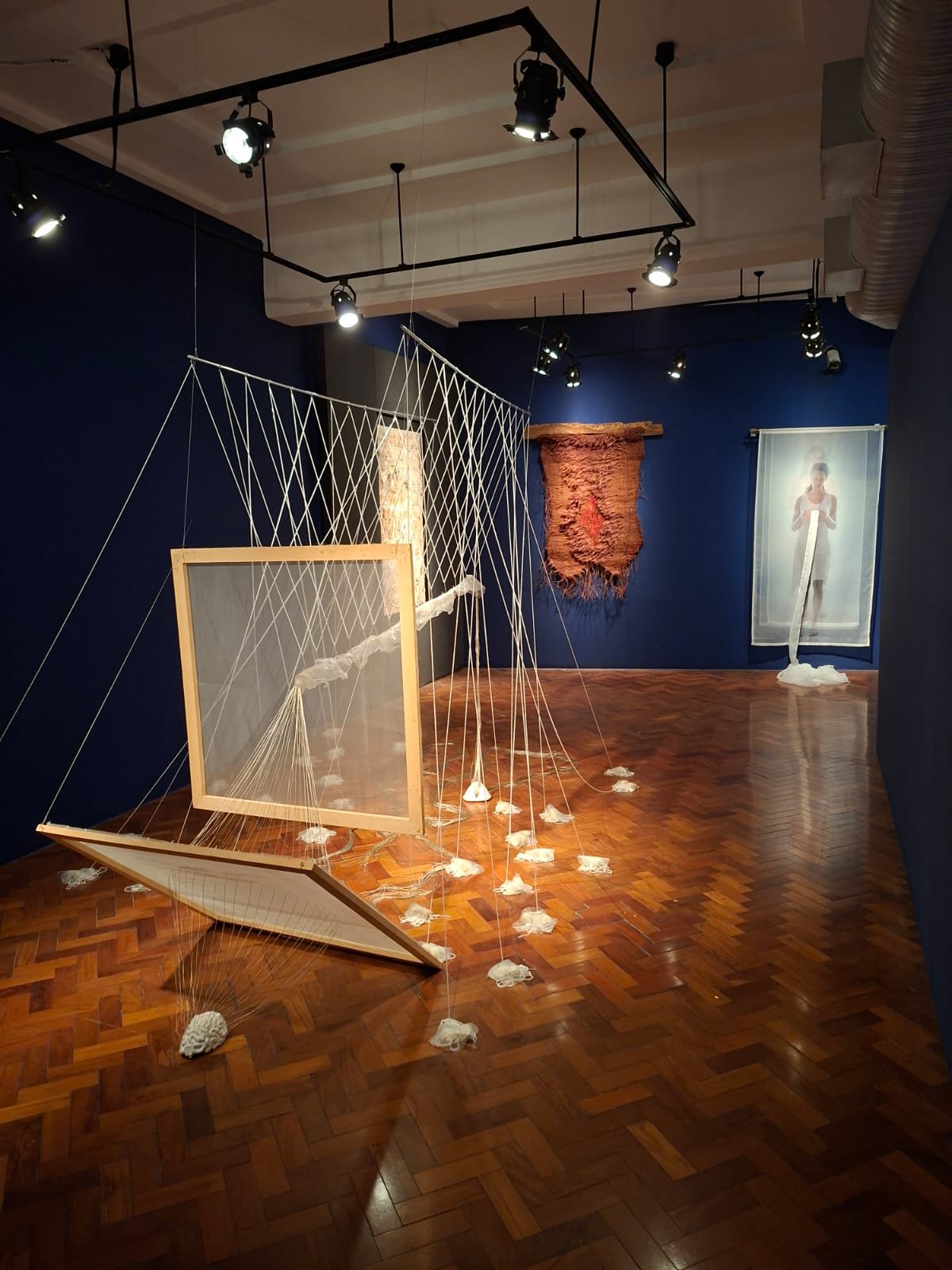 “Arte Têxtil e Moda se encontram em visita guiada na CAIXA Cultural”