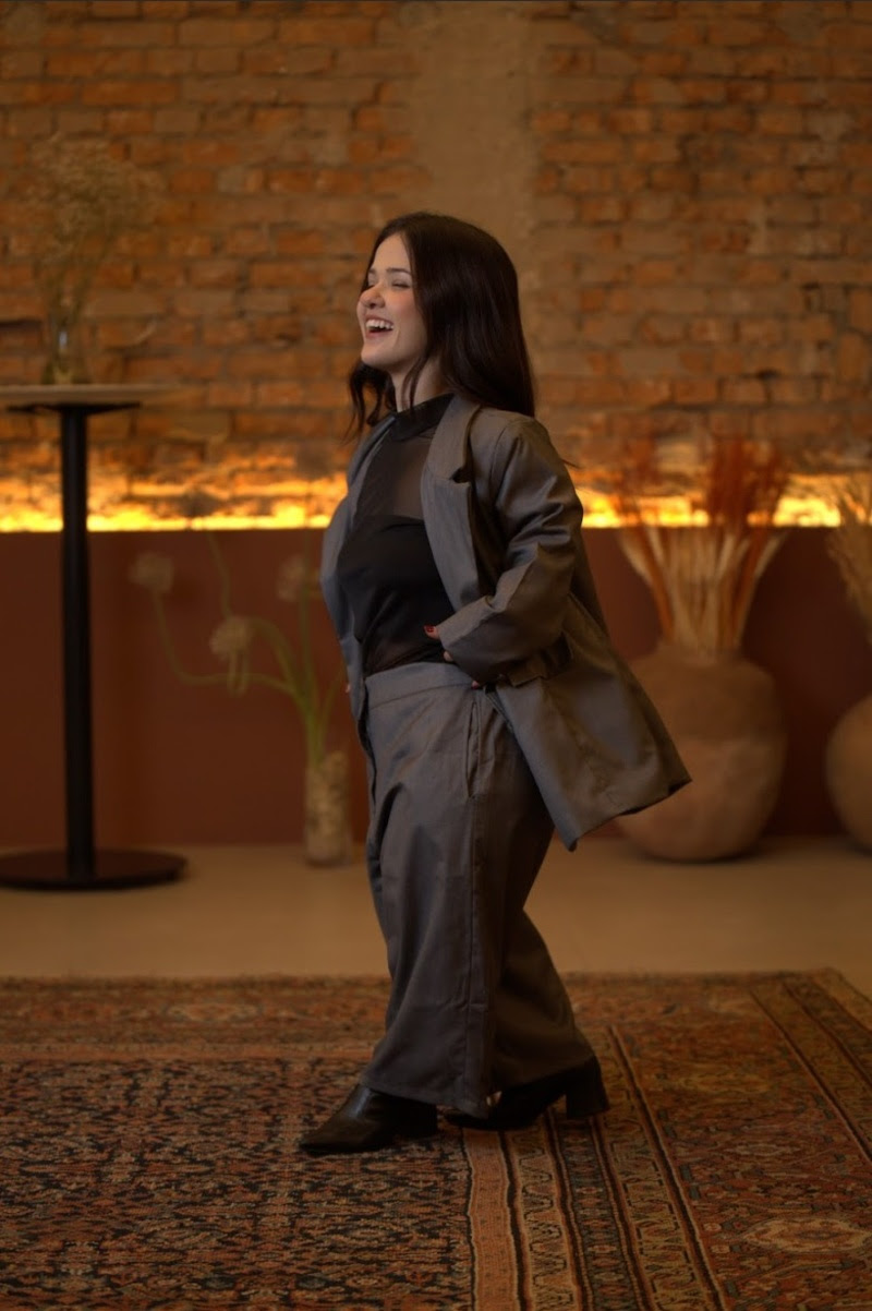 Via Voice For Fashion lança coleção inspirada em São Paulo com foco em moda inclusiva