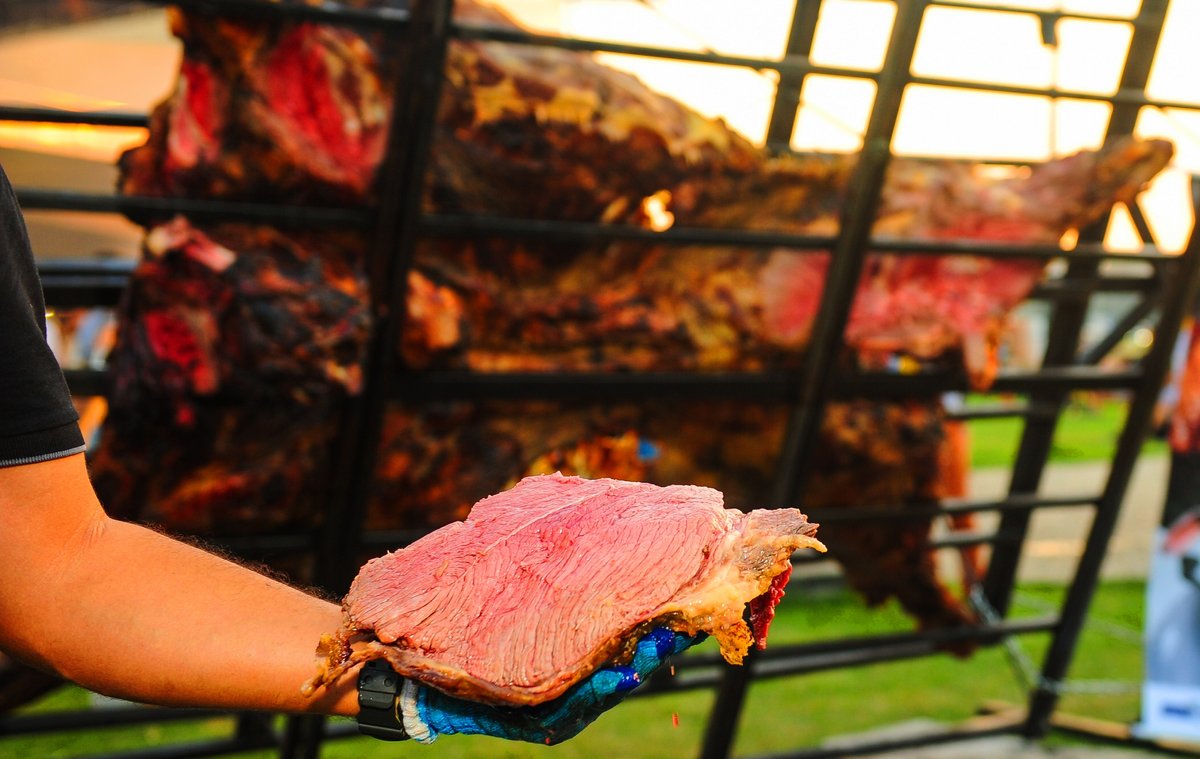 BBQ and Beer Festival realiza edição de 10h de open food no Rio