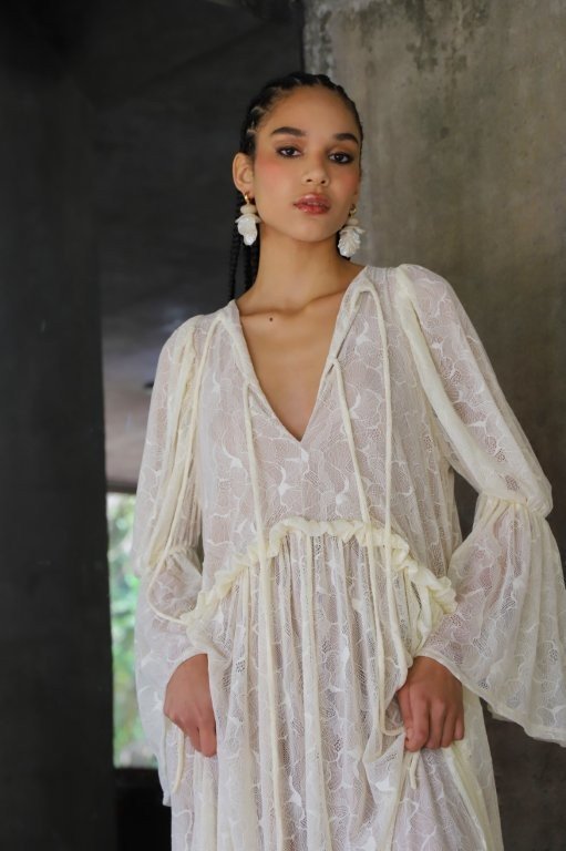 Inglesis lança cápsula Lumina com peças elegantes para o fim do ano