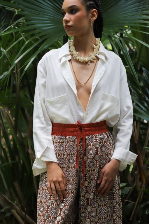 Inglesis lança cápsula Lumina com peças elegantes para o fim do ano