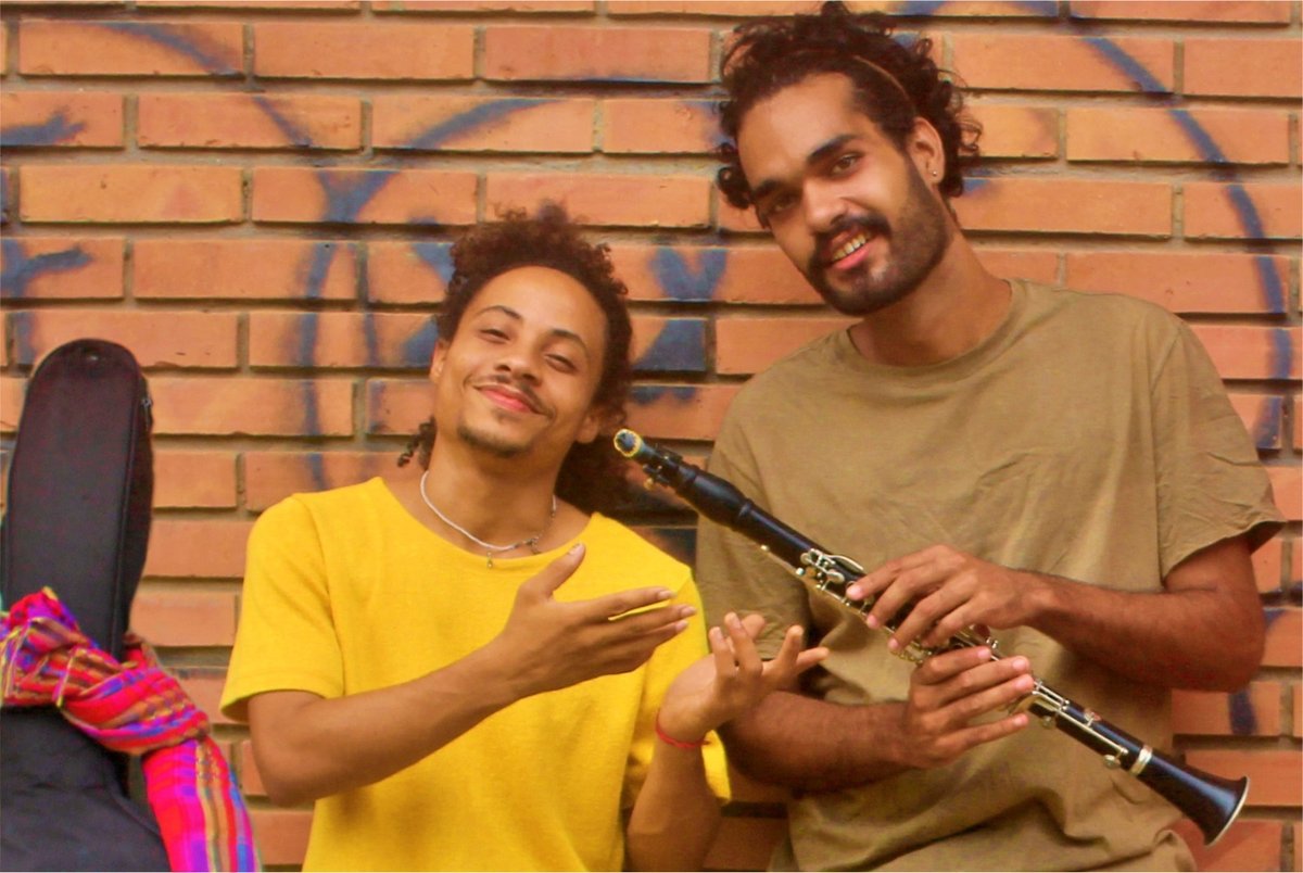 Duo Guiné do Vale estreia no Segundas do Chorinho