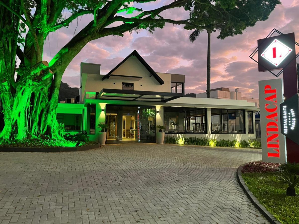 Lindacap oferece carregamento para carros elétricos em Coqueiros