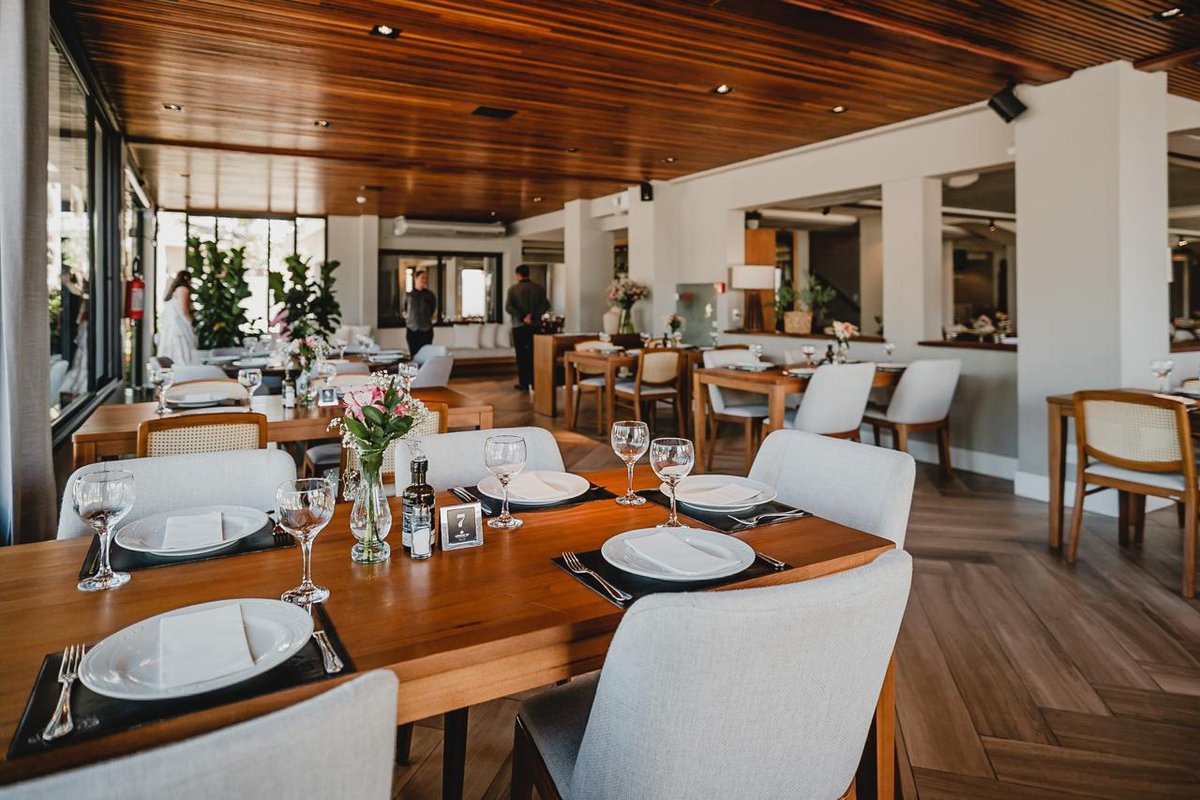 Lindacap oferece carregamento para carros elétricos em Coqueiros