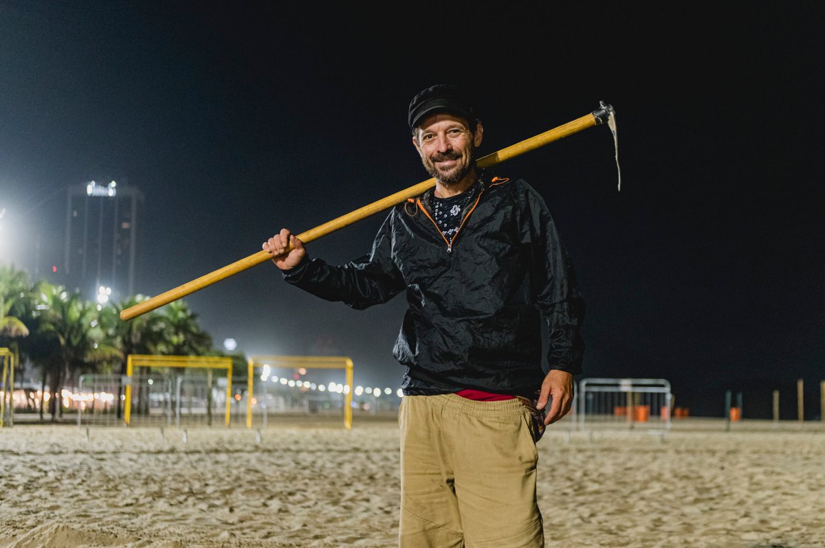Rock in Rio ergue guitarra gigante em Copacabana e lança promo com 30 pares de ingressos