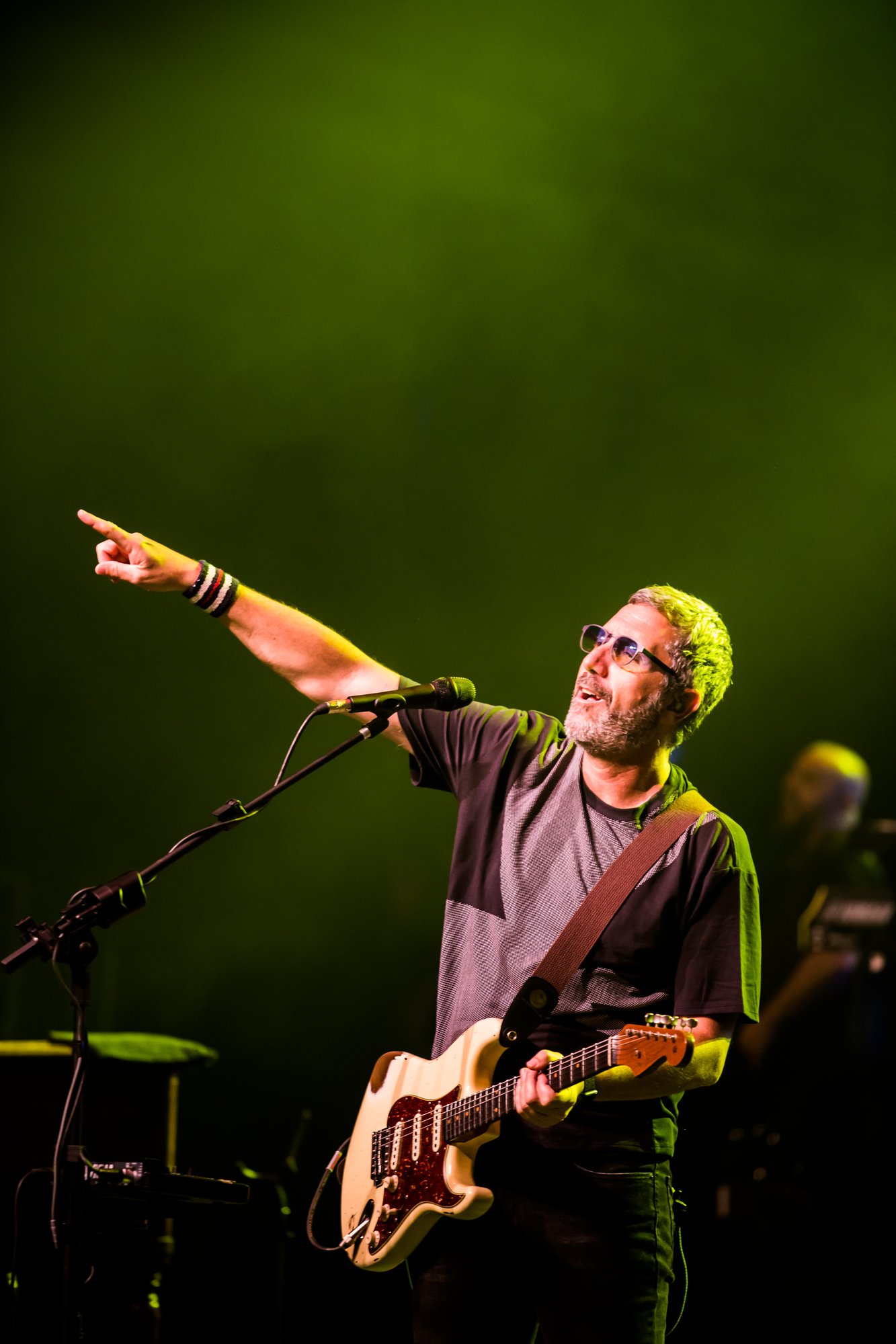 Dire Straits Legacy volta ao Rio com show nostálgico no Qualistage