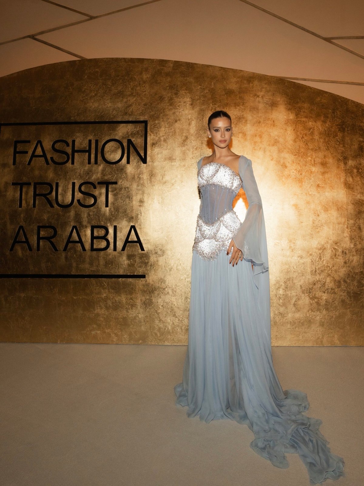 Lívia Nunes é convidada para o Fashion Trust Arabia em Doha