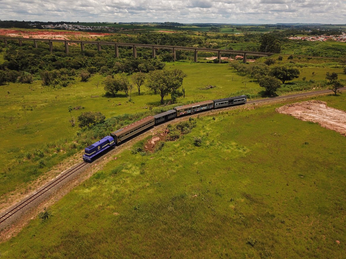 Trem da República celebra 136 anos da Proclamação com passeio histórico