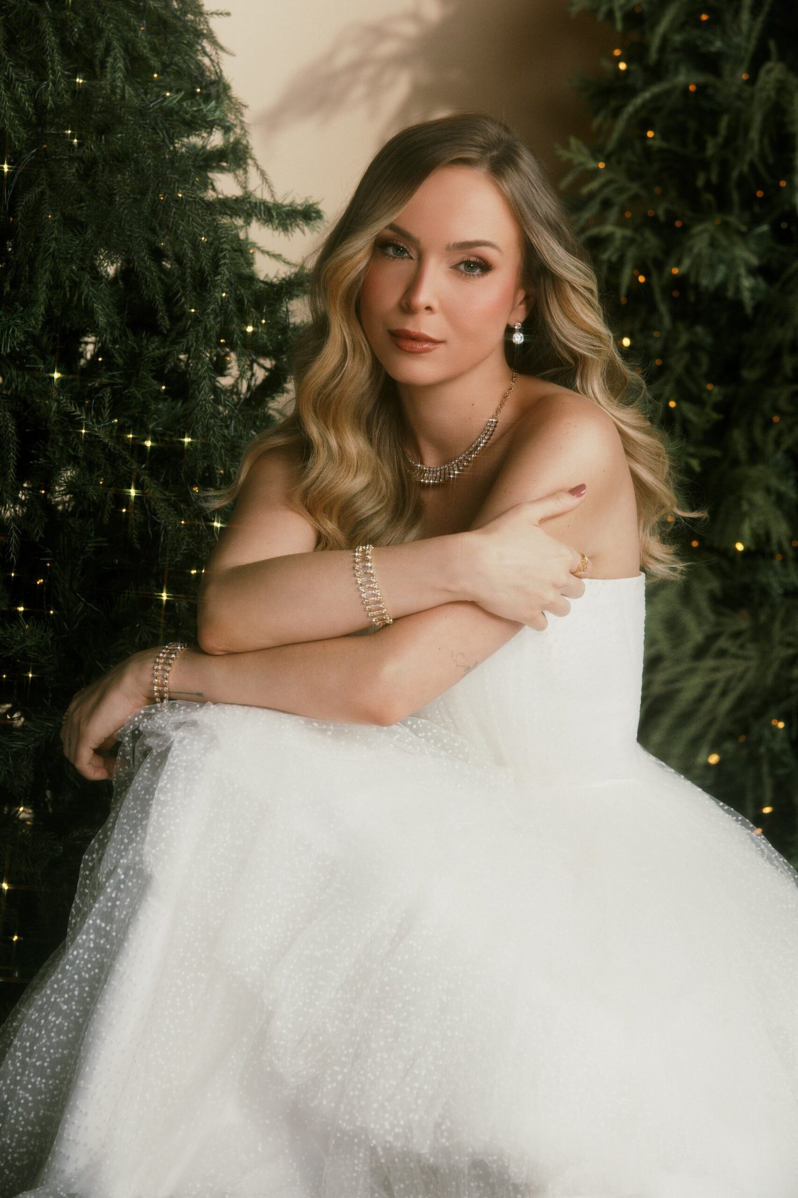 Claudia Raia and Tata Estanieck star in Morana’s 2025 Christmas campaign