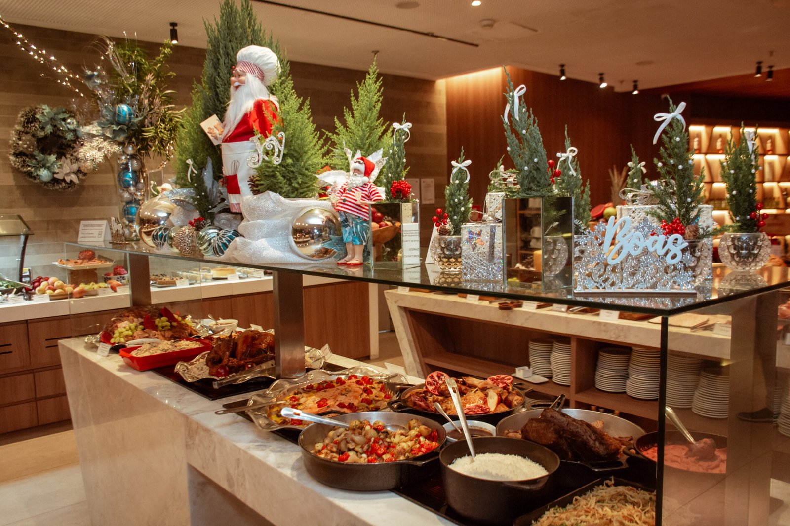 Radisson Barra anuncia Ceia de Natal com música ao vivo e Papai Noel