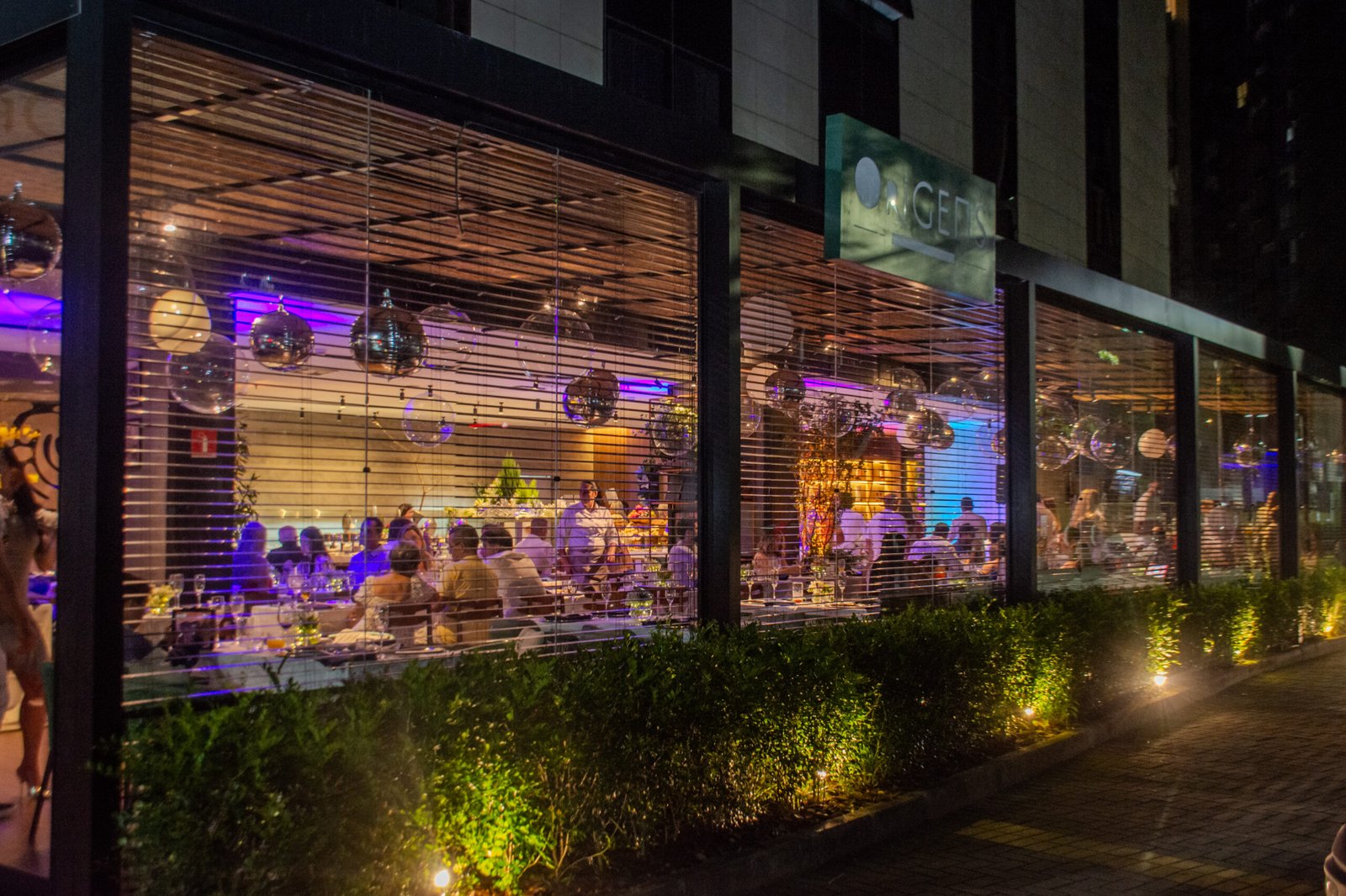 Radisson Rio de Janeiro Barra anuncia Réveillon 2026 com menu exclusivo e super queima de fogos