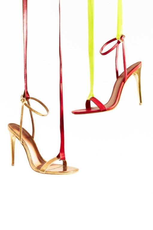 Santa Lolla aquece o Natal com coleção inspirada no verão brasileiro