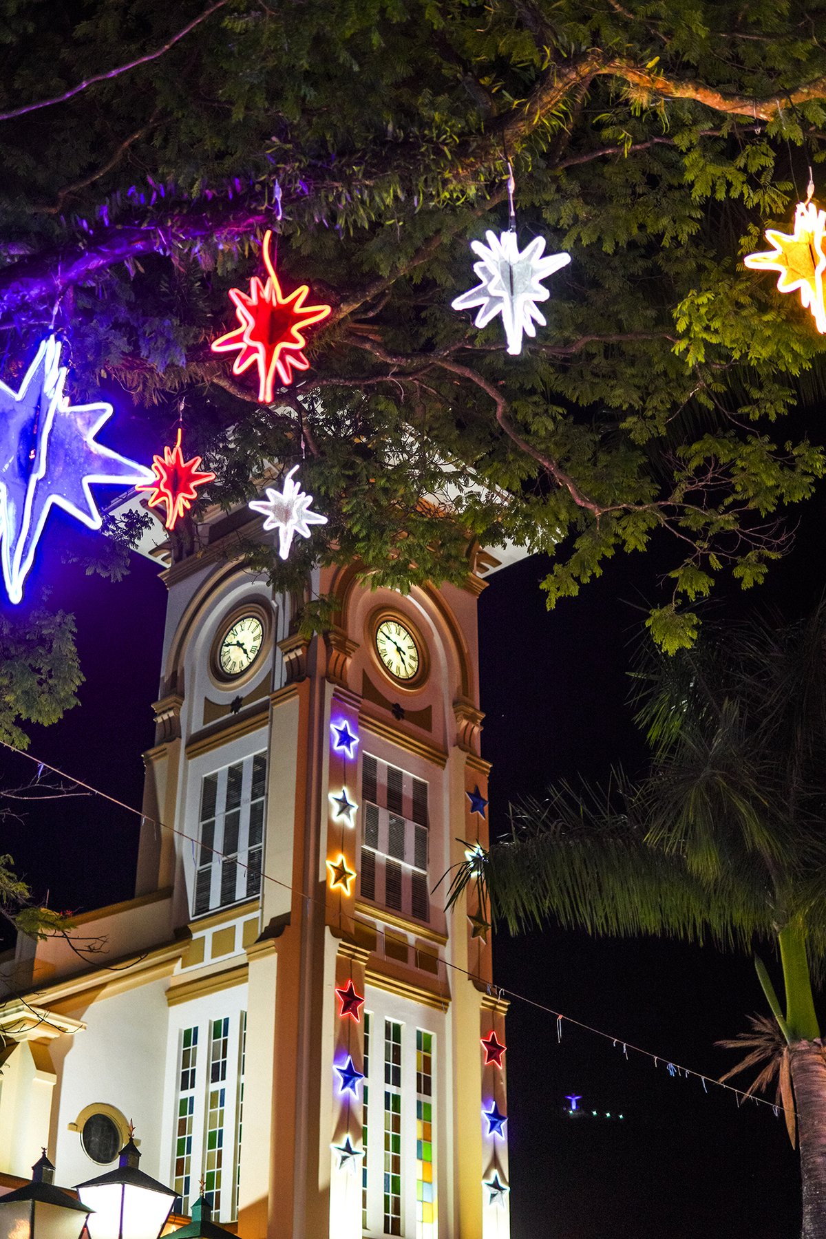Socorro (SP) acende Luzes de Natal com inclusão e Night Run