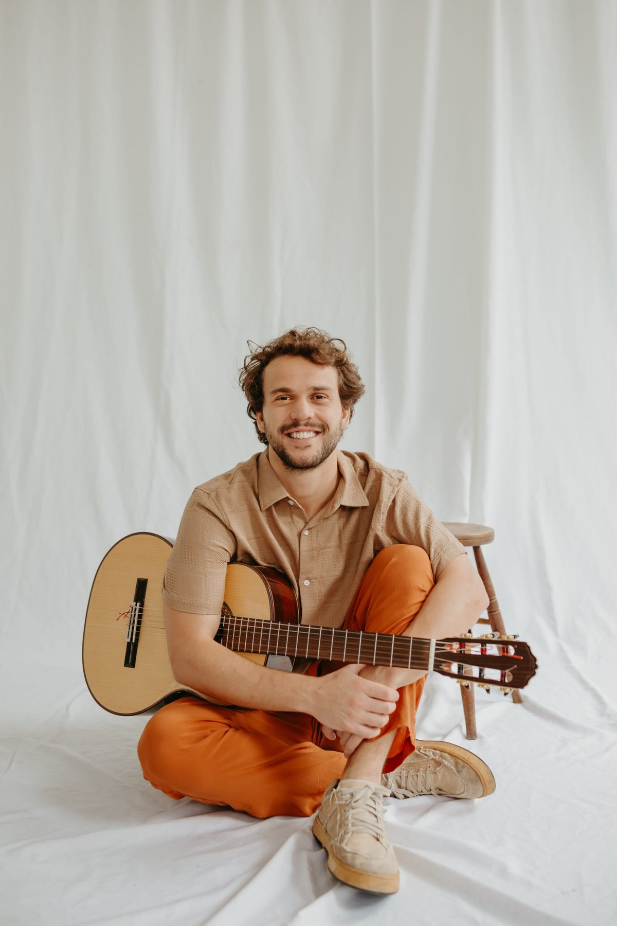 Theo Bial apresenta show “Neo-Bossa” na Casa Horto