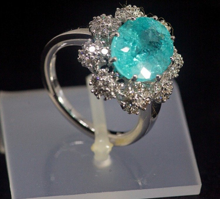 Grande Leilão de Joias de Fim de Ano apresenta raridades e preços atrativos