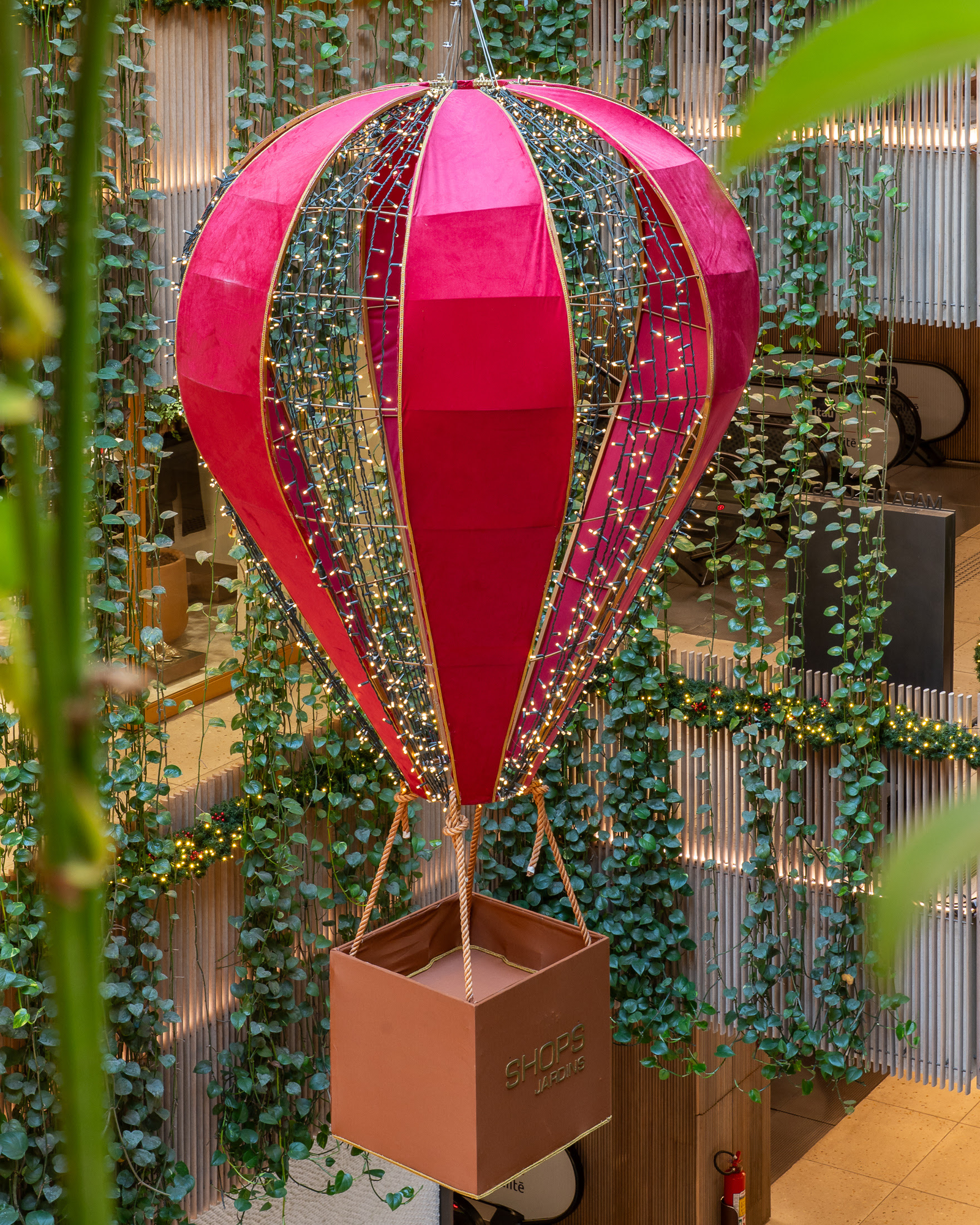 Shops Jardins unveils its Illuminated Christmas