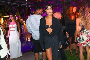 Calzedonia celebra nova fase com festa no Rio e pocket show de Marina Sena