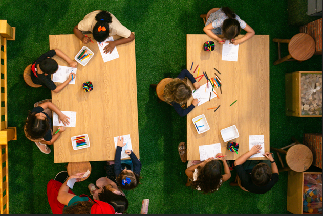 Recreio Shopping inaugura Natal com o Labirinto do Livro Encantado