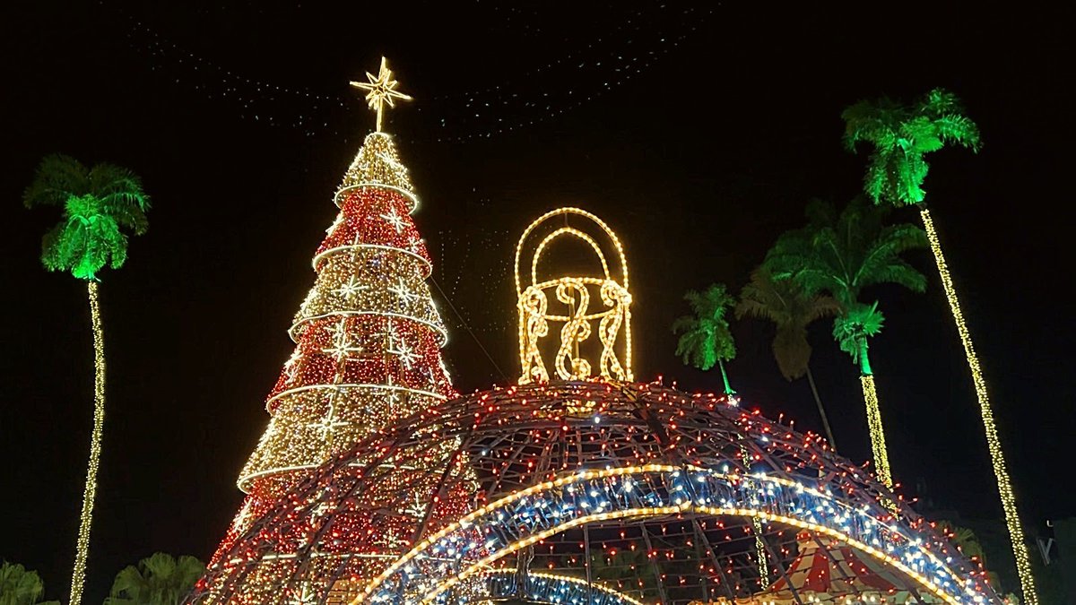 Araxá inaugura maior Natal Iluminado da história
