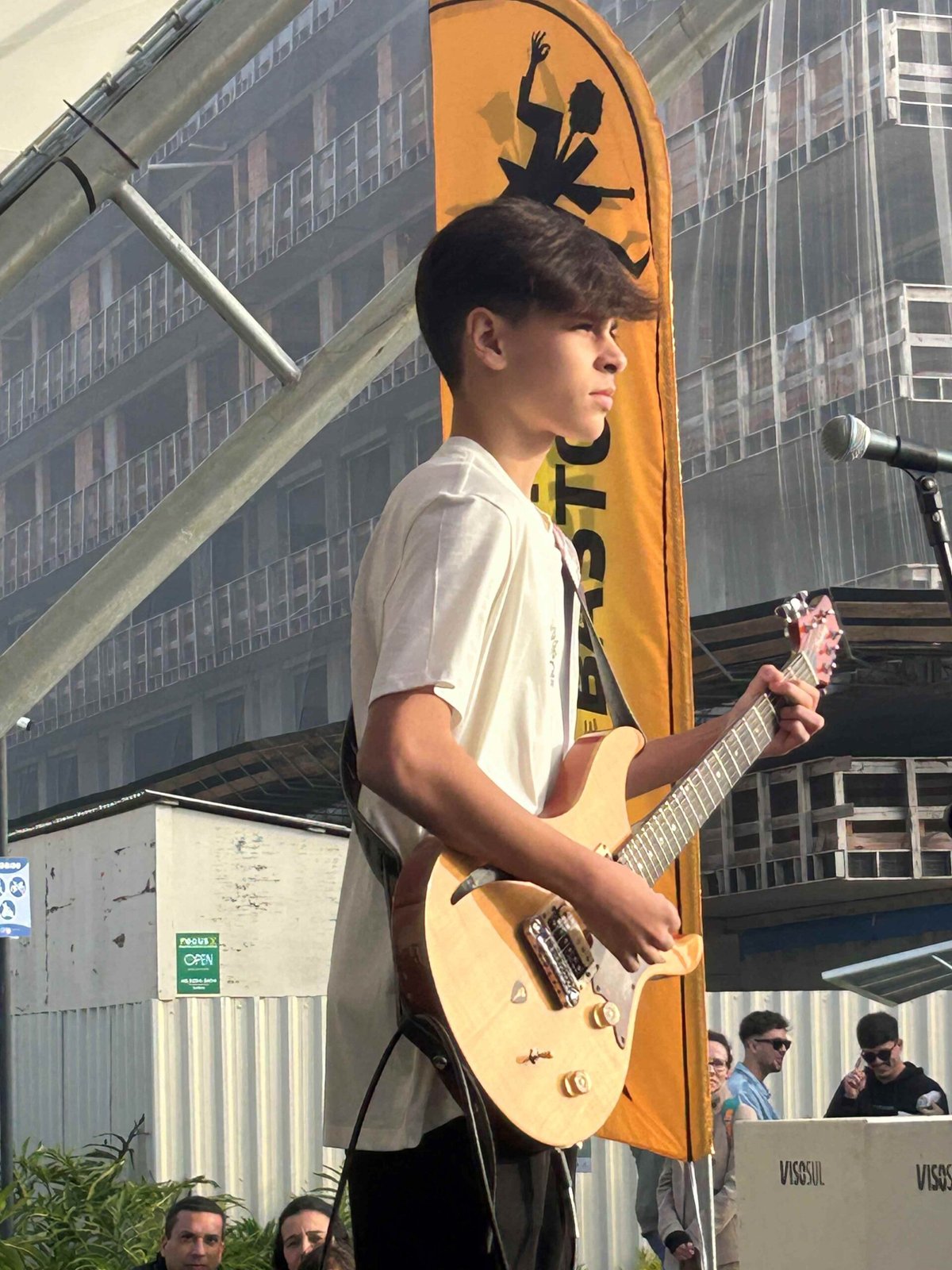 Festival de rock agita o Jurerê OPEN no fim de semana