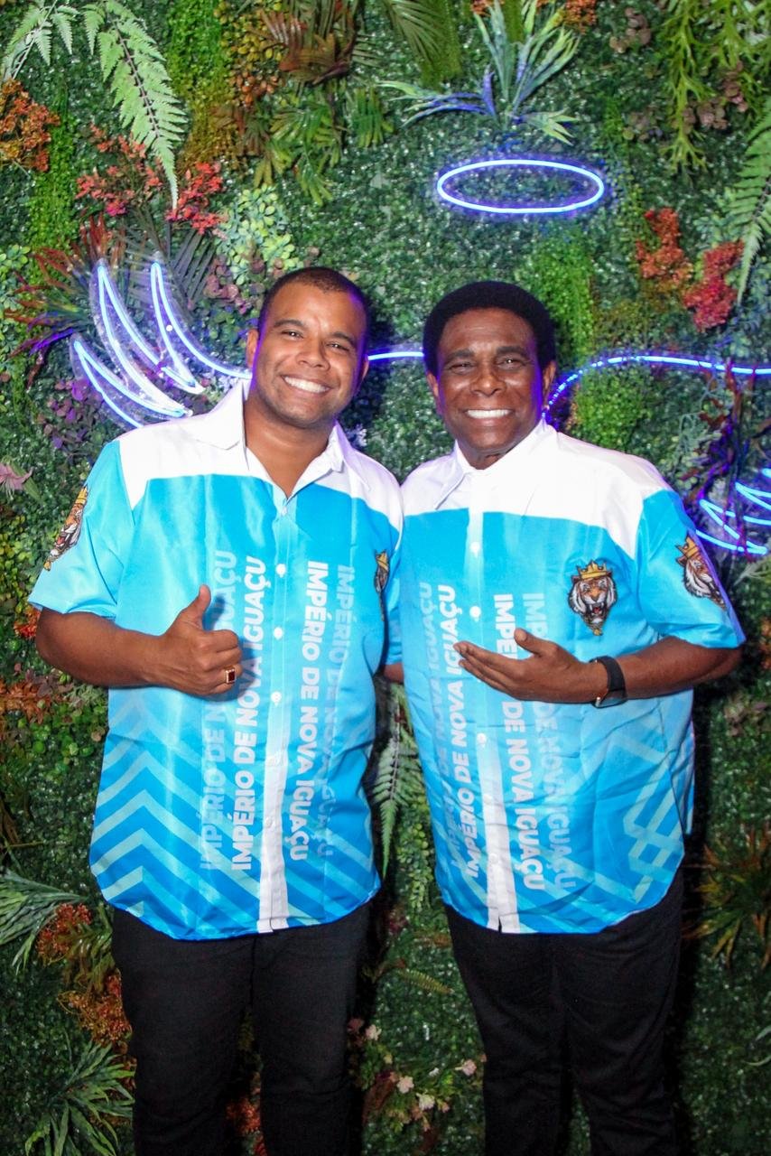 Neguinho da Beija-Flor celebra 5 anos do Império de Nova Iguaçu