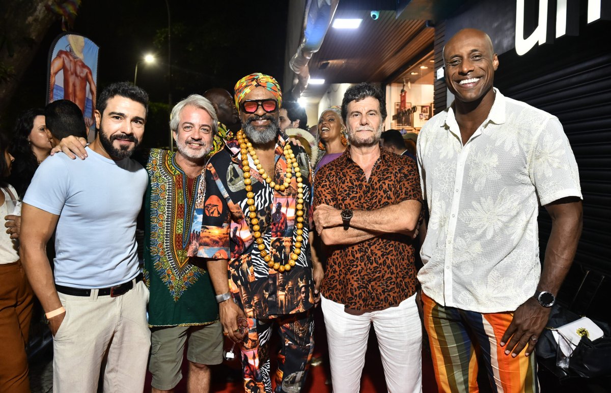 Festa da grife Hermes Inocencio agita Ipanema com verão 2026