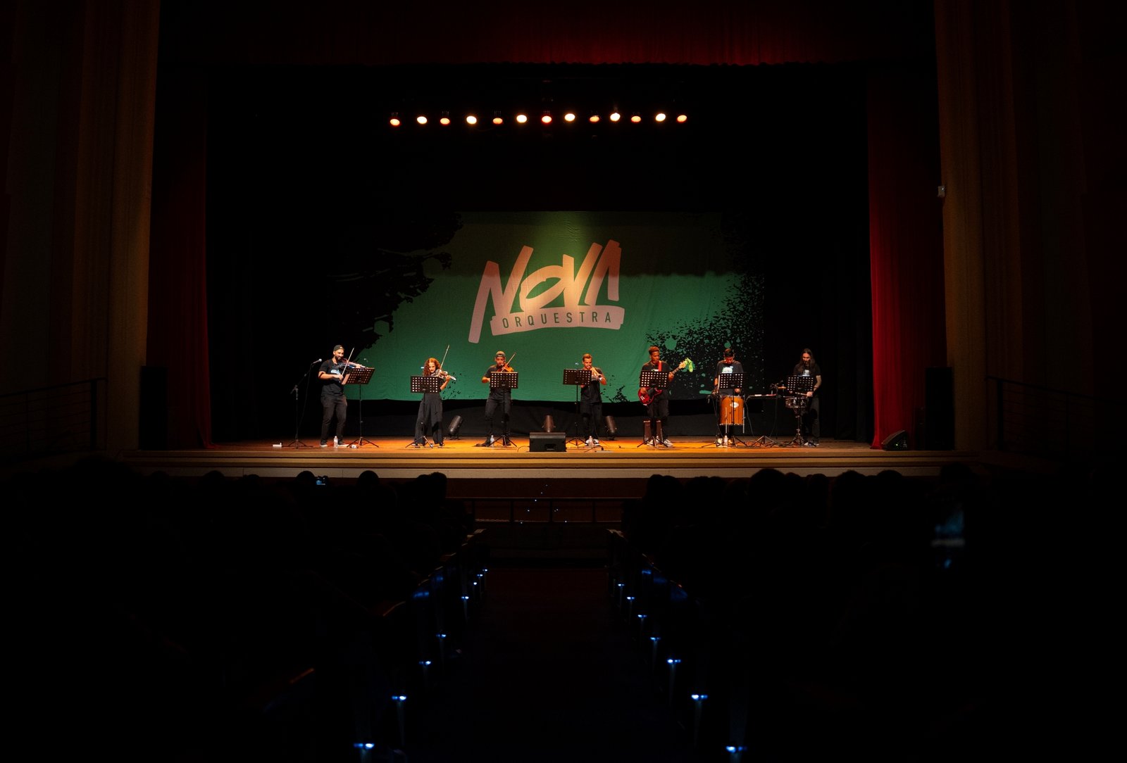 Nego Alvaro, storytellers and Nova Orquestra shine at Natal do Rio