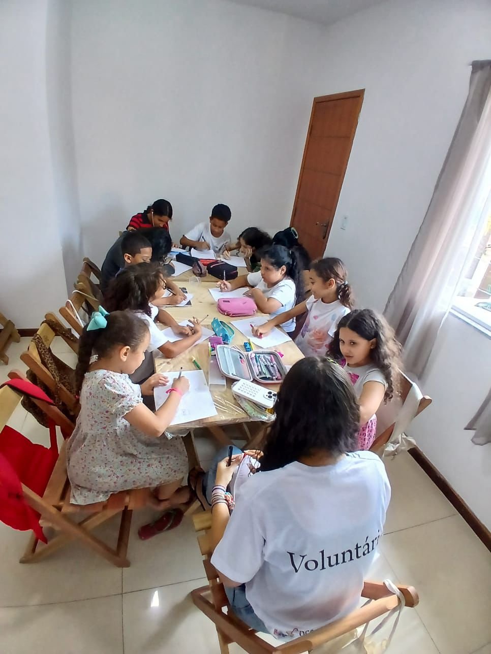 Radisson Barra doa ceia de Natal a 100 crianças da Gavime