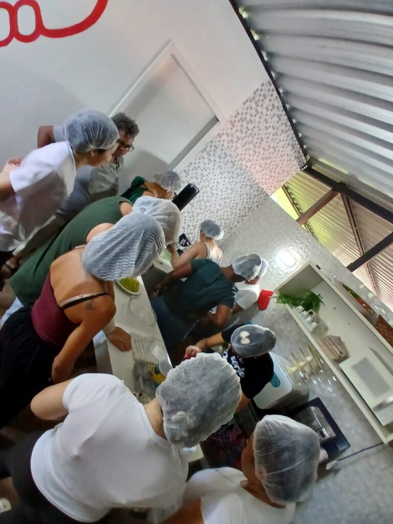 Radisson Barra doa ceia de Natal a 100 crianças da Gavime