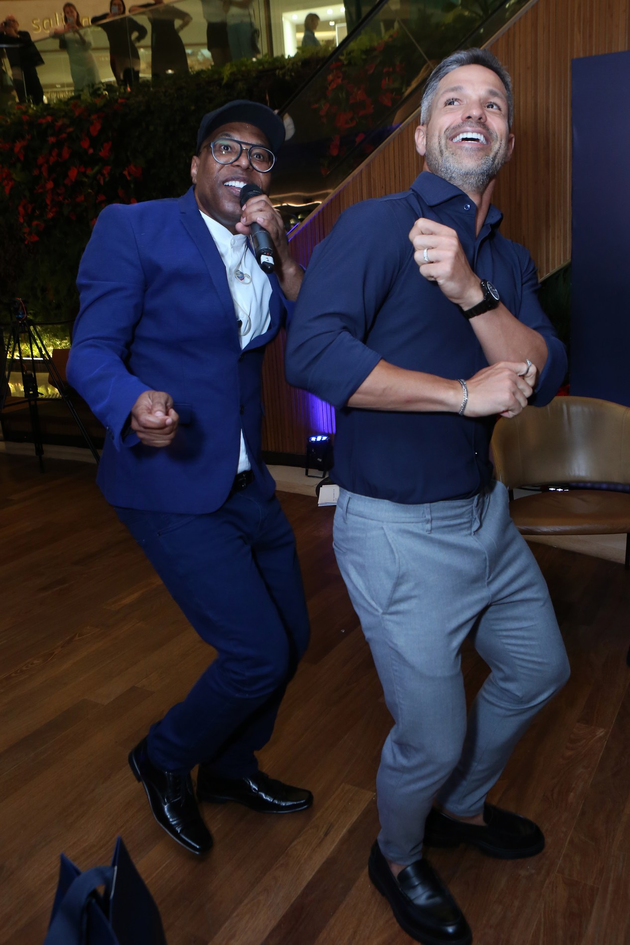 Stars celebrate 25 years of Dr. Veit in Leblon