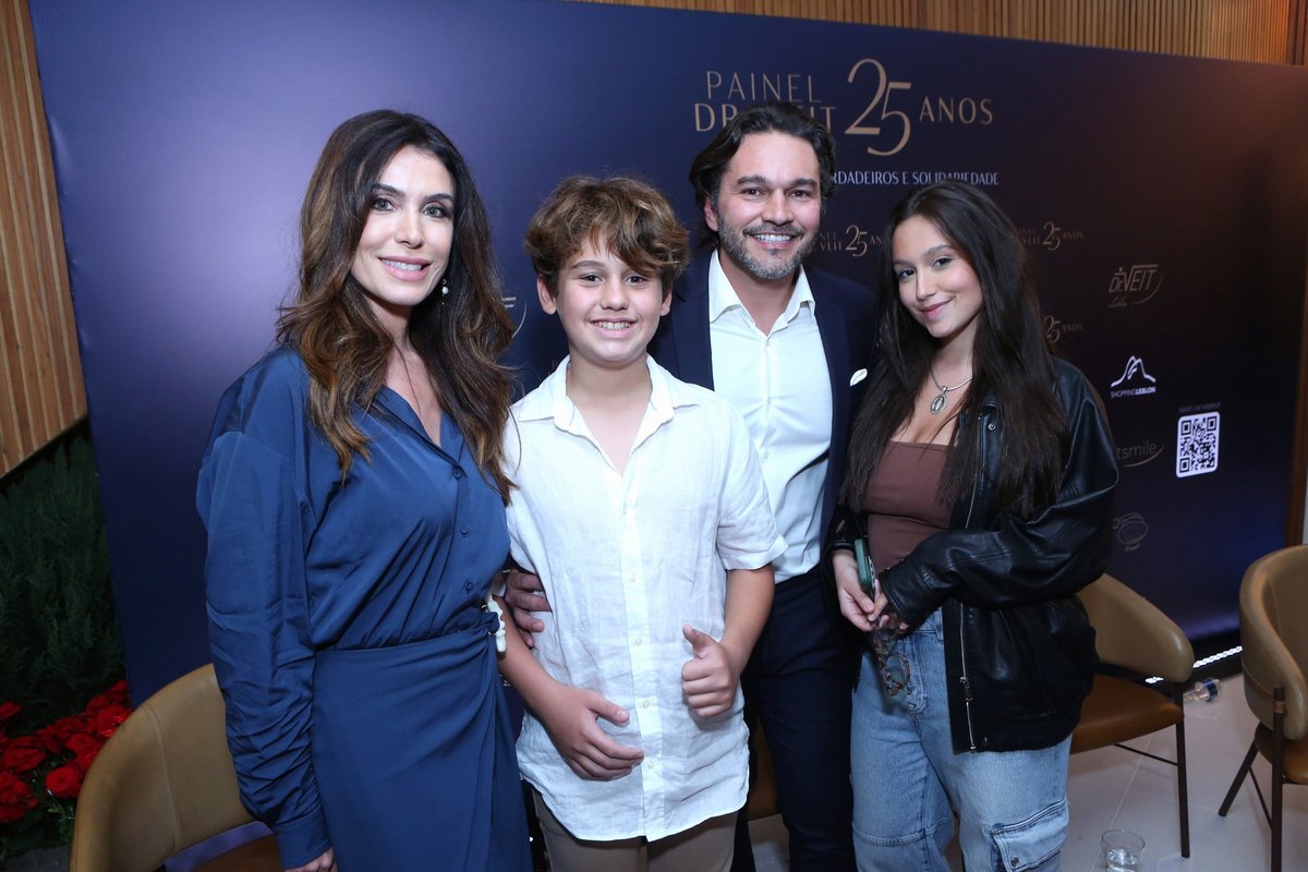 Estrelas celebram 25 anos da Dr. Veit no Leblon