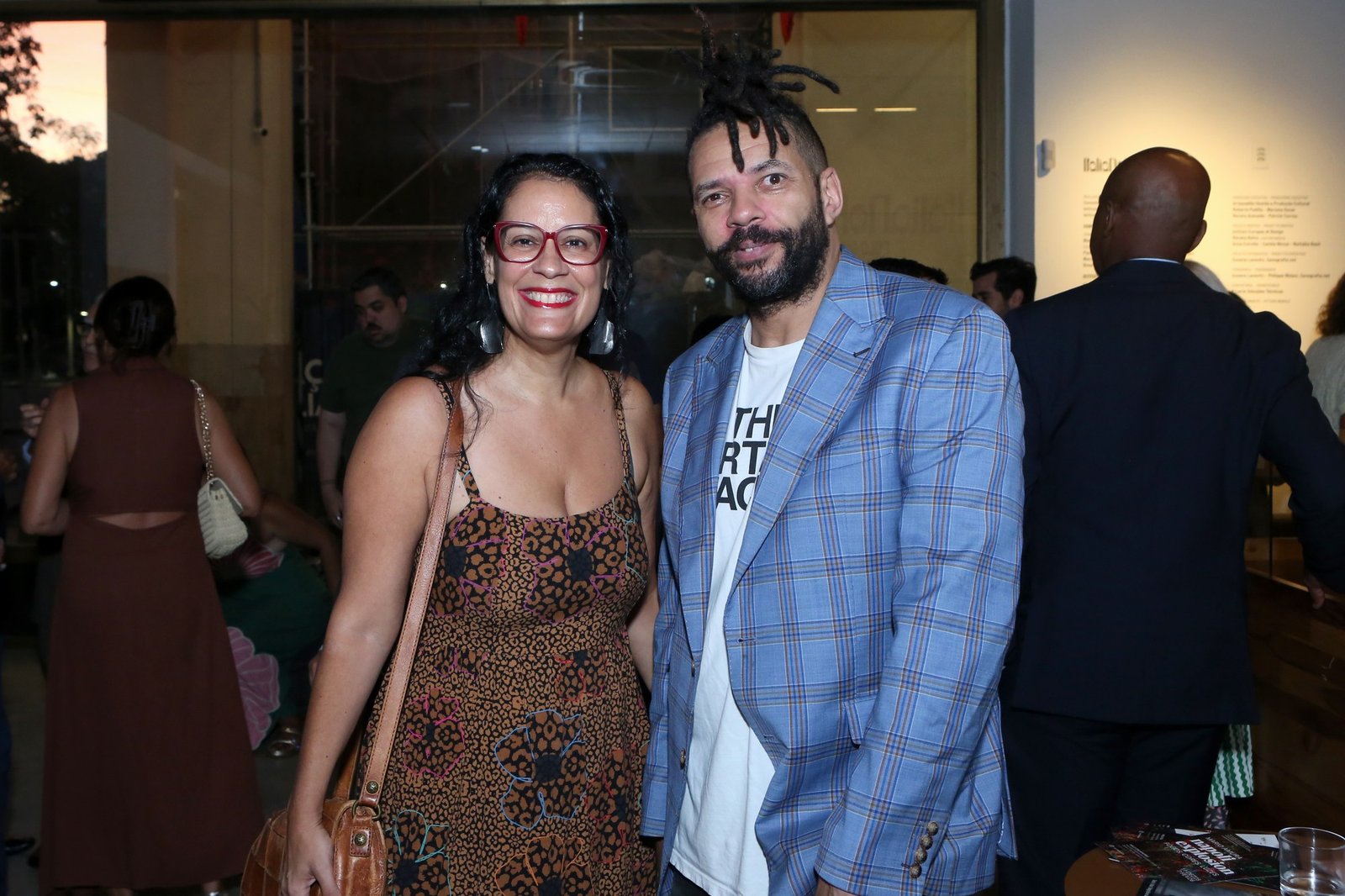 “Napoli Explosion” connects New Year’s Eve in Naples and Rio