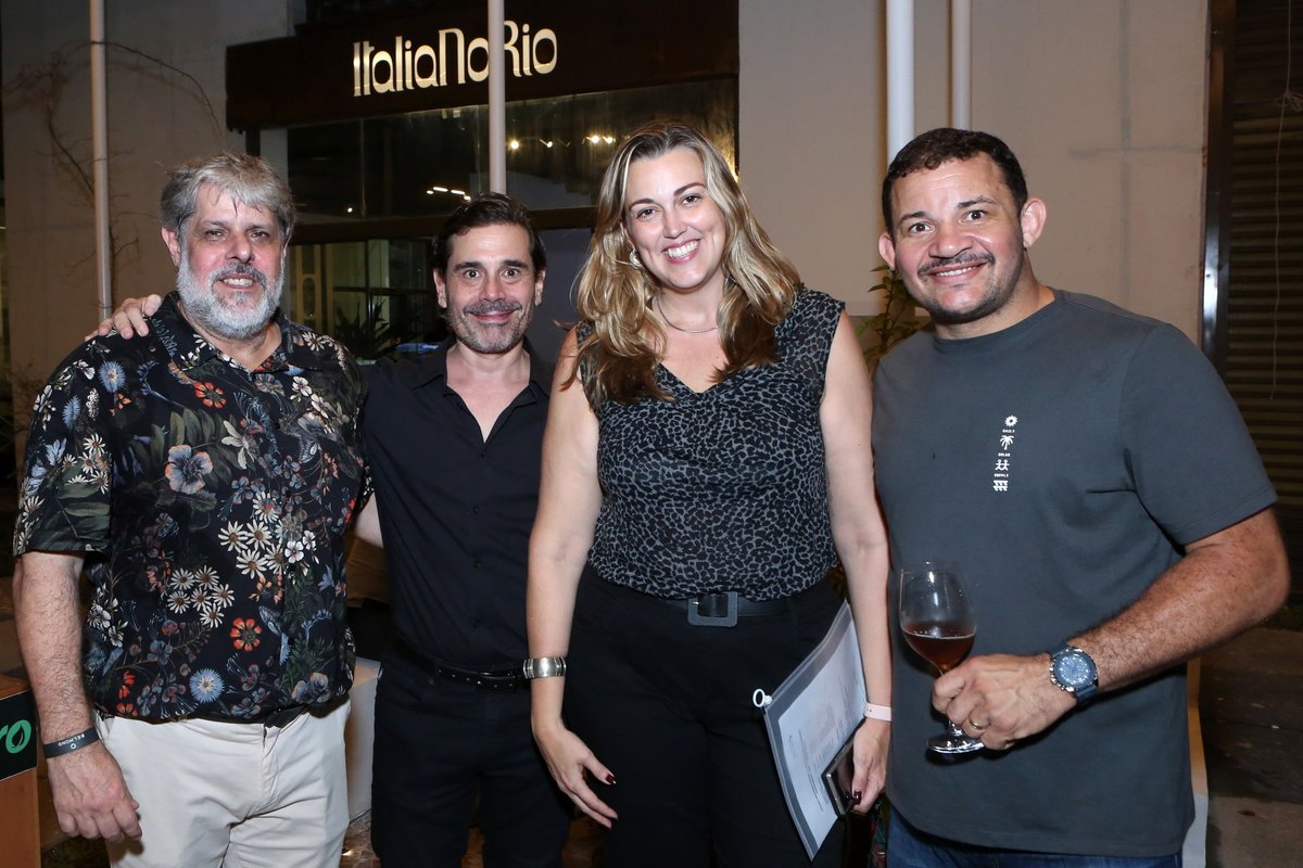 Mostra “Napoli Explosion” conecta Réveillon de Nápoles e Rio