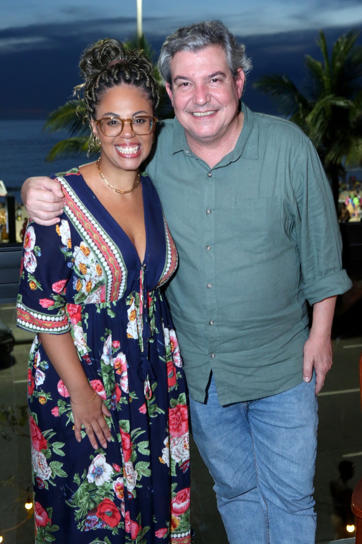 Boa Praça Ipanema inaugura rooftop com mural de arte urbana e show de Dudu Nobre