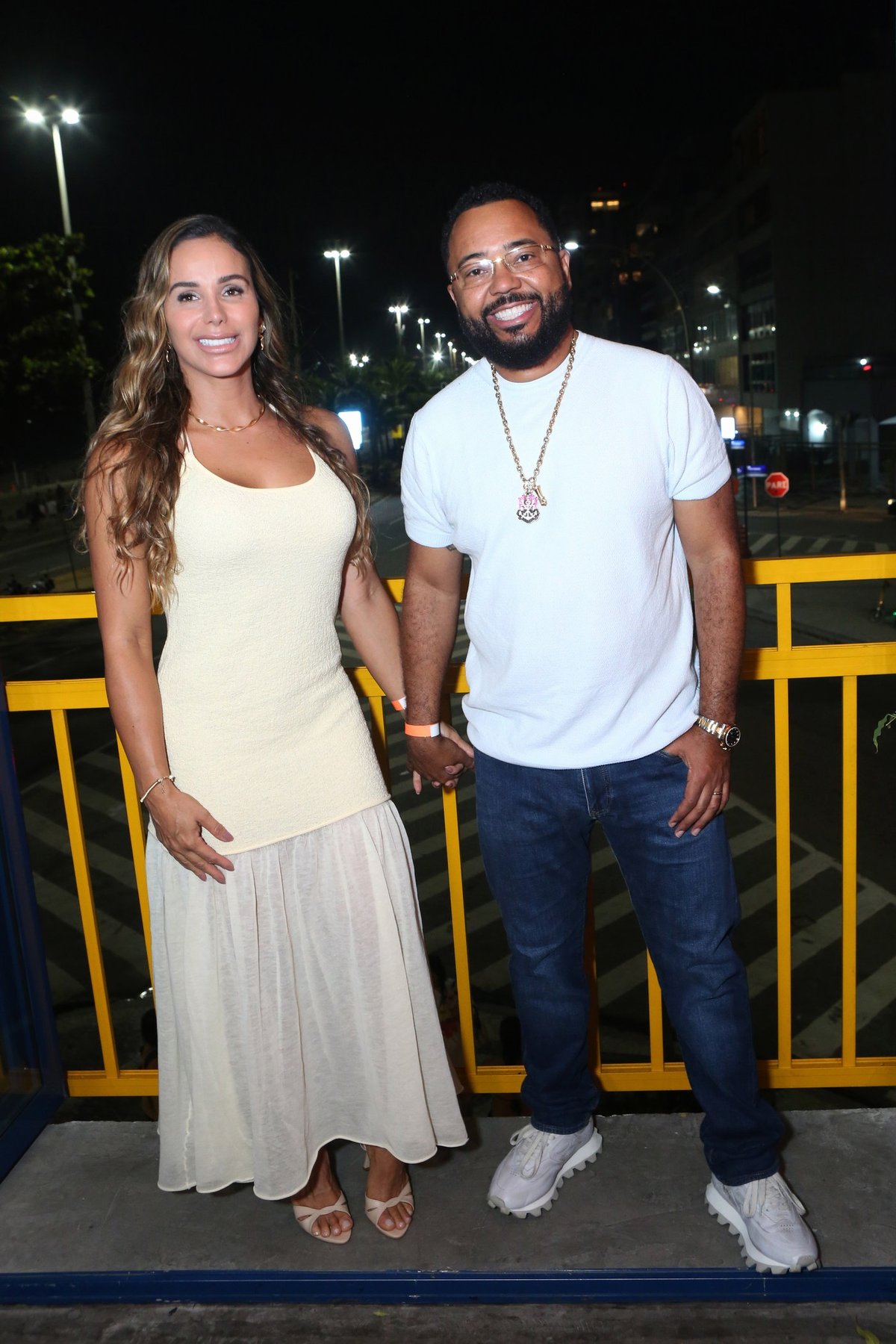 Boa Praça Ipanema inaugura rooftop com mural de arte urbana e show de Dudu Nobre