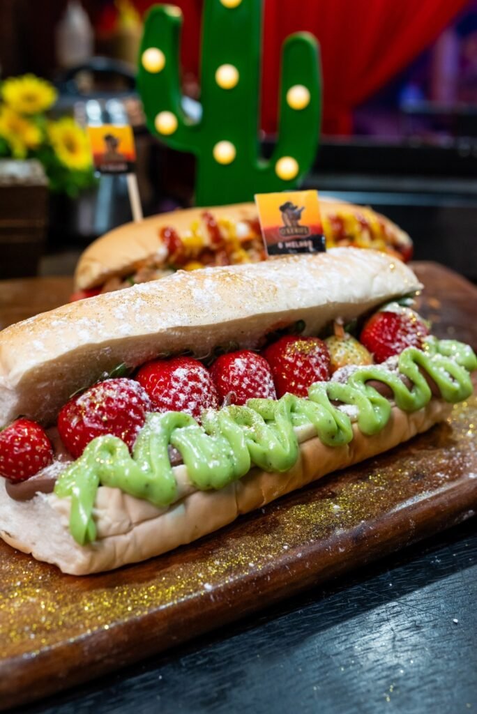 Caxias Shopping recebe Festival do Morango com música e ação social