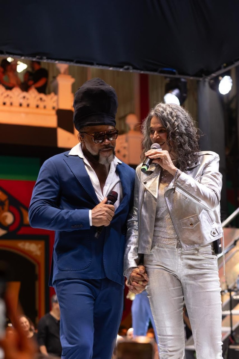 Carlinhos Brown drops Carnival-ready single “Primeiro Amor Primeiro” featuring Simone