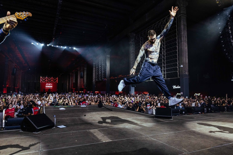 Maroon 5 abre Bud Live Brasil com show exclusivo