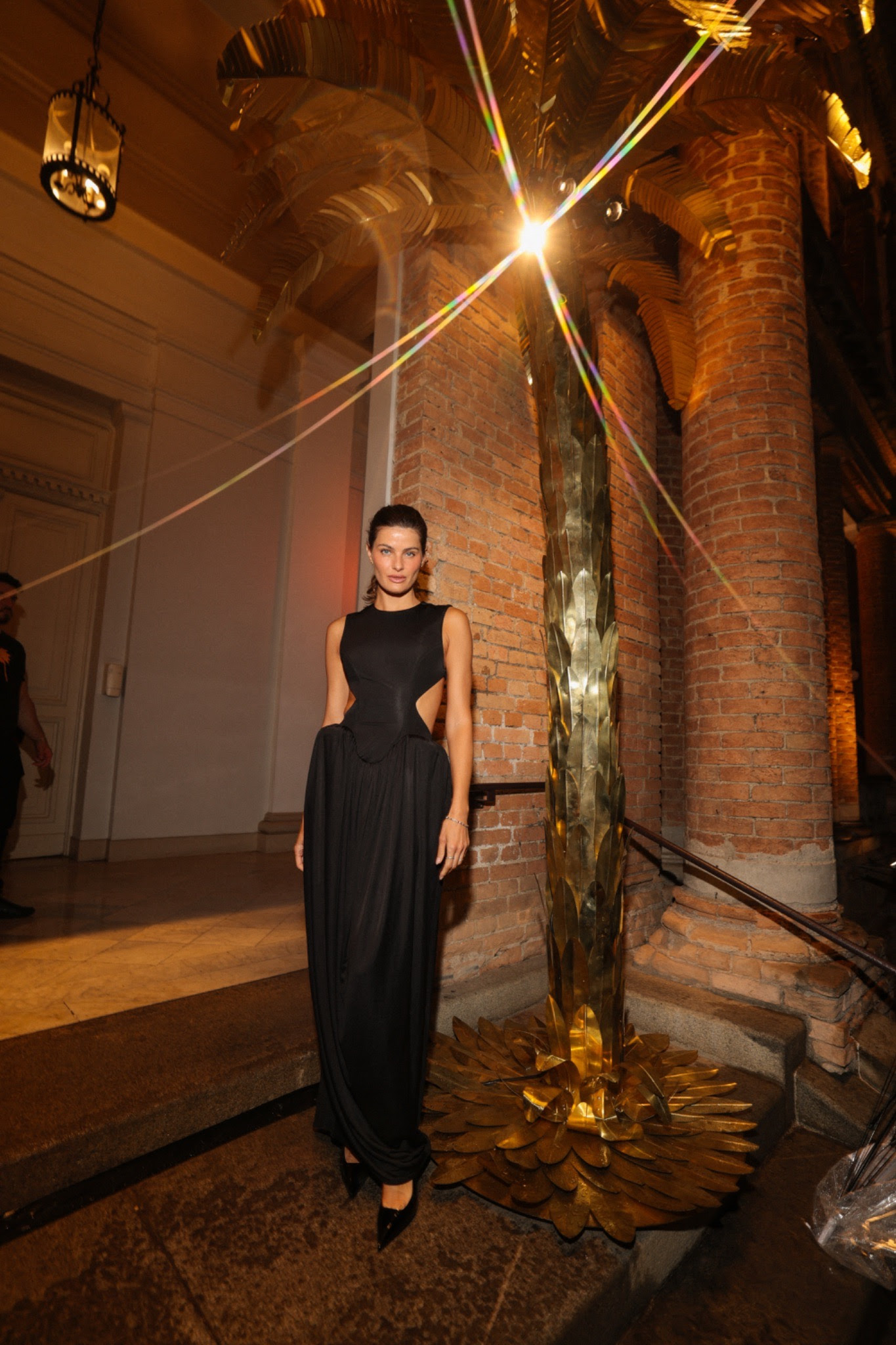ÁGUA DE COCO marks 40th anniversary with gala at Pinacoteca