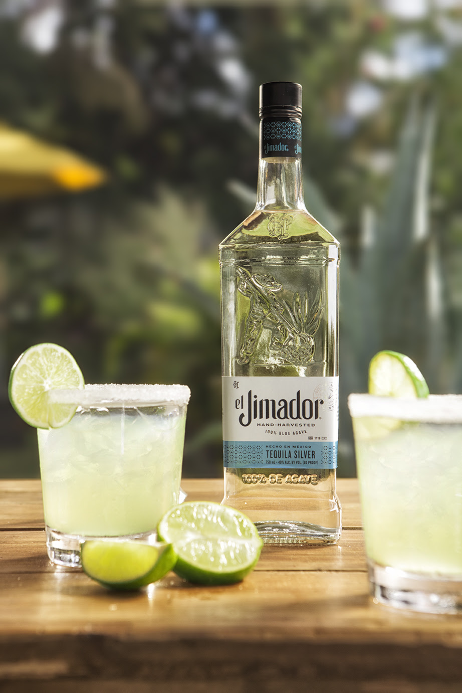 Drinks refrescantes com vinho e destilados para o verão