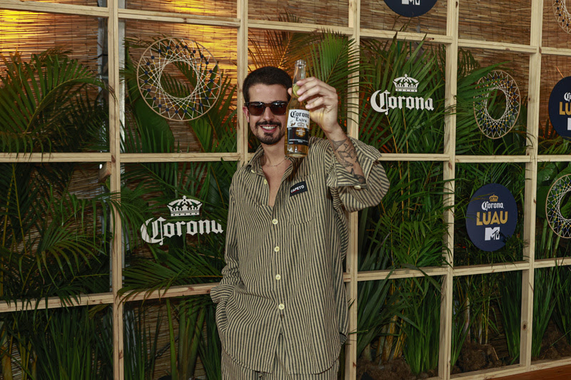 Turnê Corona Luau MTV estreia em Brasília com homenagem a Cássia Eller
