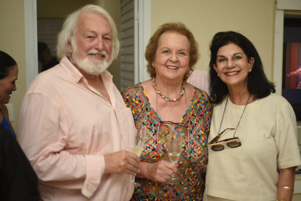 Bayard do Coutto Boiteux celebra 66 anos com pocket show