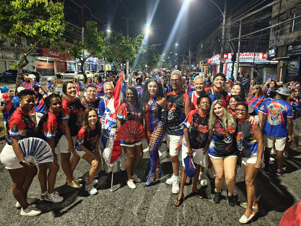 Amanda Fernandes completa 3º ano como musa da União da Ilha