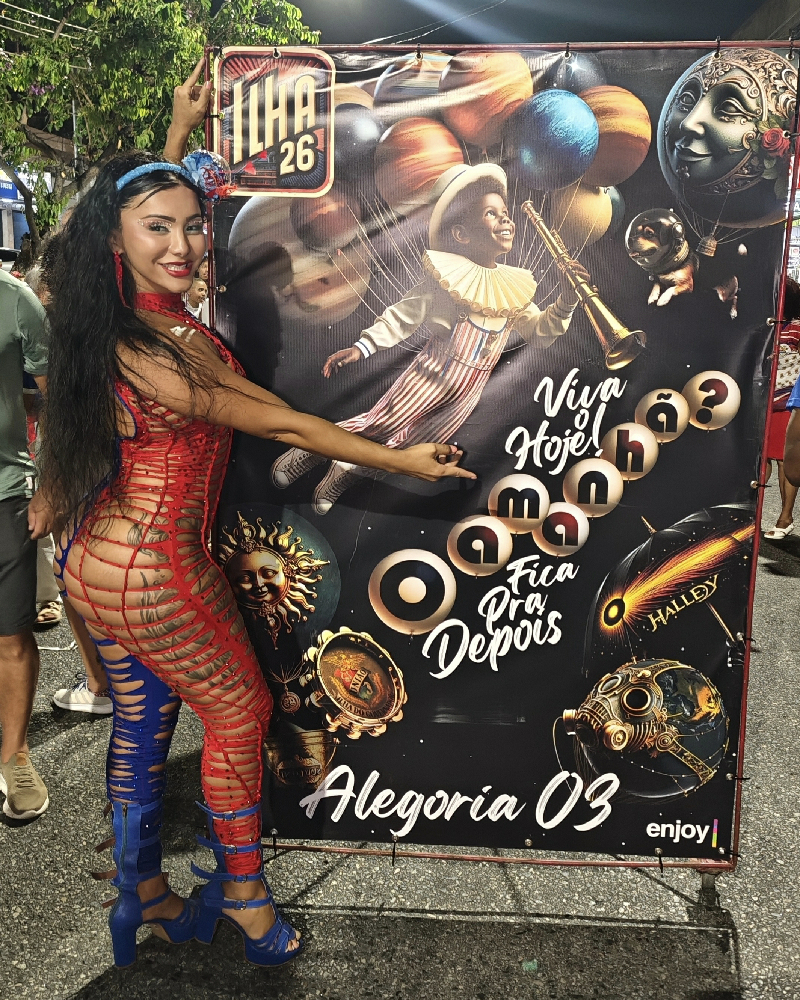 Amanda Fernandes completa 3º ano como musa da União da Ilha